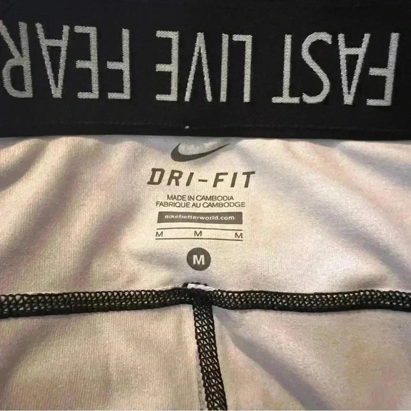 NIKE DRI FIT Women's Black/White Abstract RUN FAST LIVE FEARLESS Crop Leggings M - Picture 5 of 7